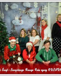 Zdrowych i spokojnych Świąt Bożego Narodzenia, pomyślności oraz wszelkiej radości w Nowym Roku życzy KULTURAlna Ekipa MDK w Makowie Mazowieckim!