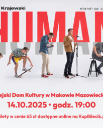 Plakat stand-up comedy Błażej Krajewski. Na szarym tle czerwony napis wielkimi literami HUMAN, pod napisem pięć postaci. Kucająca, z deskorolką, pisząca, przy mikrofonie i siedząca przy biurku.